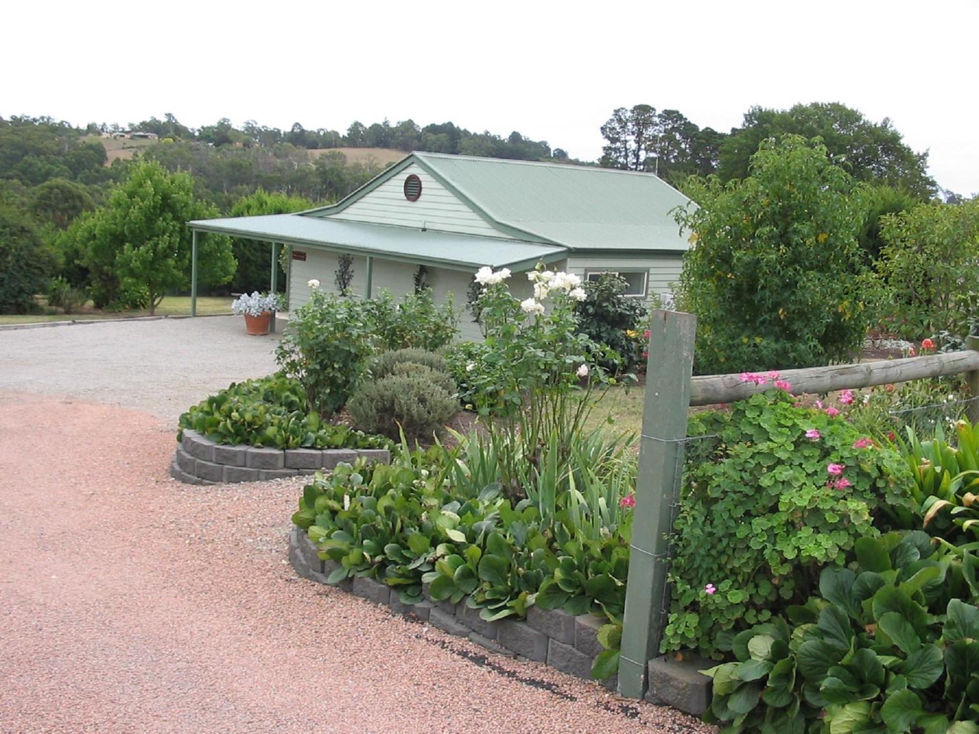 Bed and Breakfast Wild Cattle Creek Estate à Wandin Yallock Chambre photo