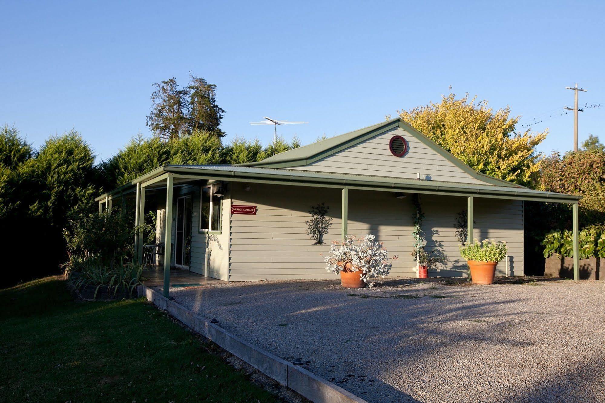 Bed and Breakfast Wild Cattle Creek Estate à Wandin Yallock Extérieur photo