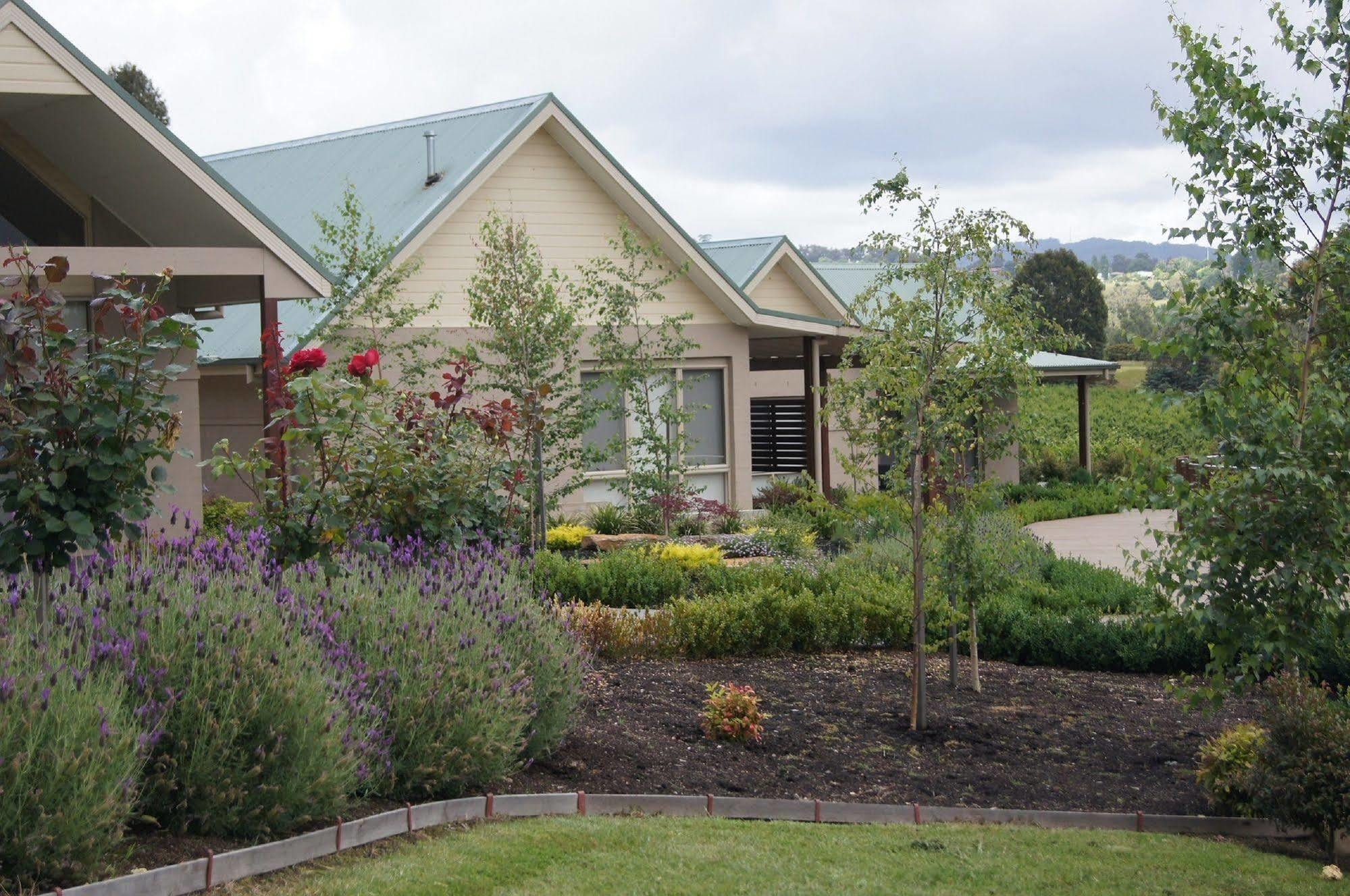 Bed and Breakfast Wild Cattle Creek Estate à Wandin Yallock Extérieur photo